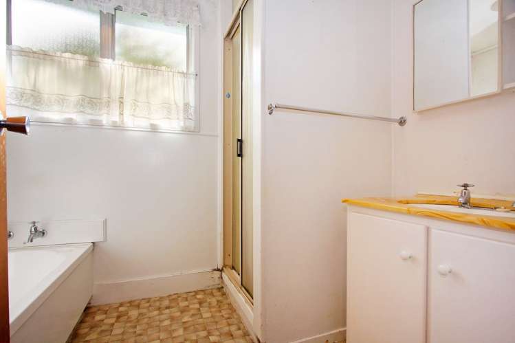 350 Roscommon Road Clendon Park_8