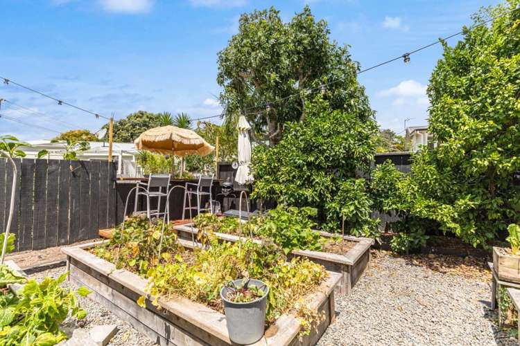 2/10 Mozeley Avenue Devonport_10