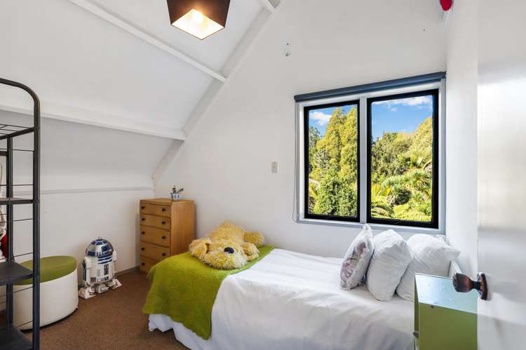 211 Shaw Road Titirangi_15