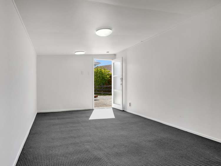 5 Sunrise Avenue Owhata_22