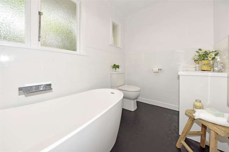 119 Avonhead Road Avonhead_13