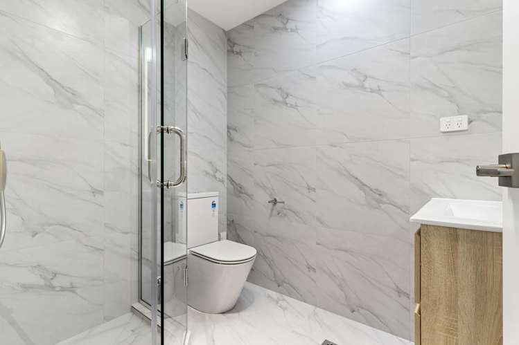 4/2 Kereru Street Henderson_12