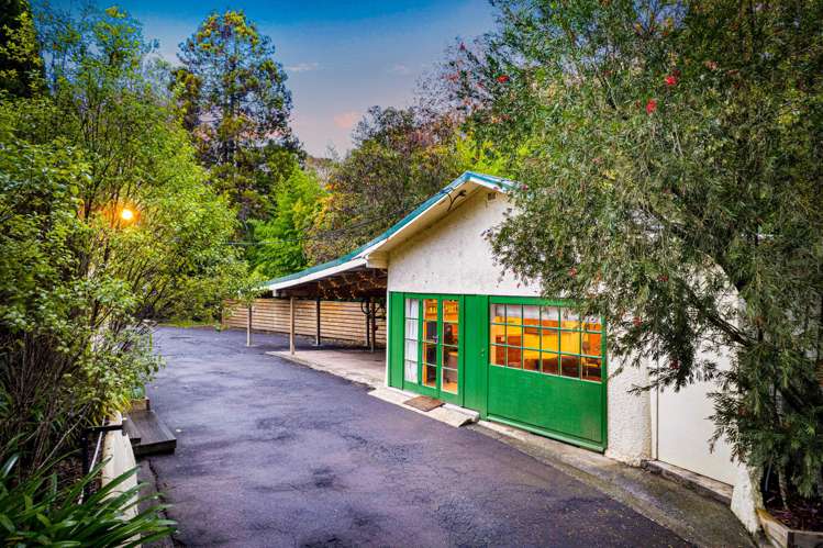 646 West Coast Road Oratia_22