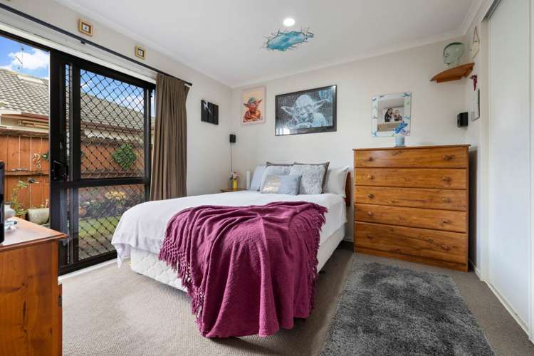 35 Turnberry Drive Wattle Downs_17