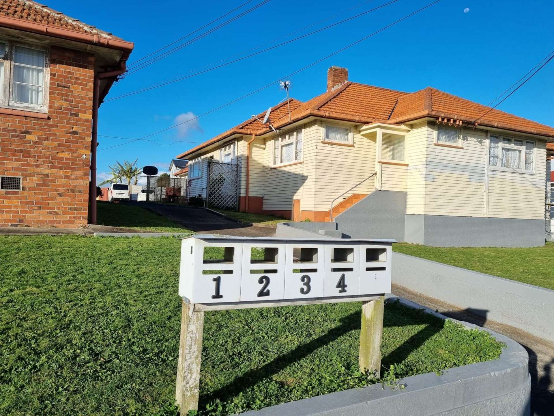 16 Pukeiti Road Otahuhu_0
