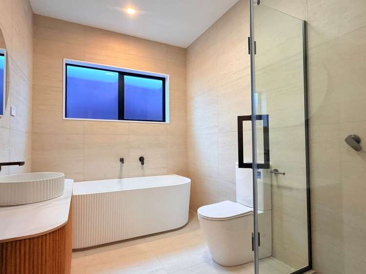 90 Huanui Drive Orewa_11
