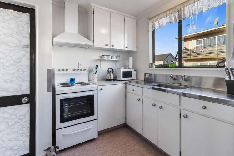 3/22 Charlemont Street Whitiora_4