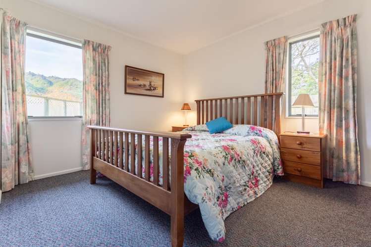 29 Cranbrook Grove Waikanae_16