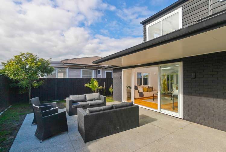 18 Tui Street Point Chevalier_13