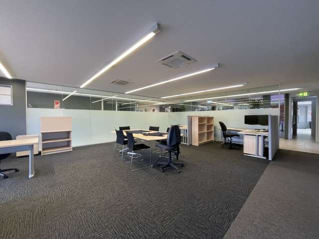 Office/3 Clemow Drive Mount Wellington_3