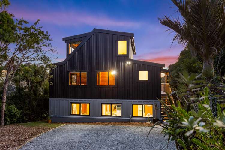 4 Hillside Crescent Leigh_28