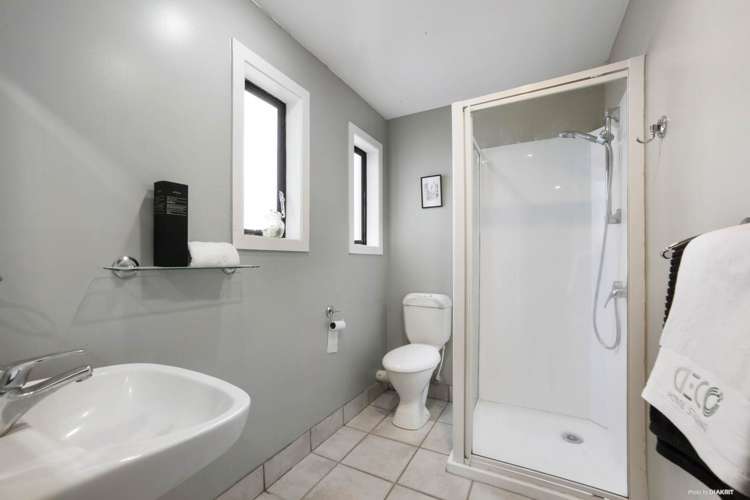 35 Roseberry Avenue Birkenhead_15