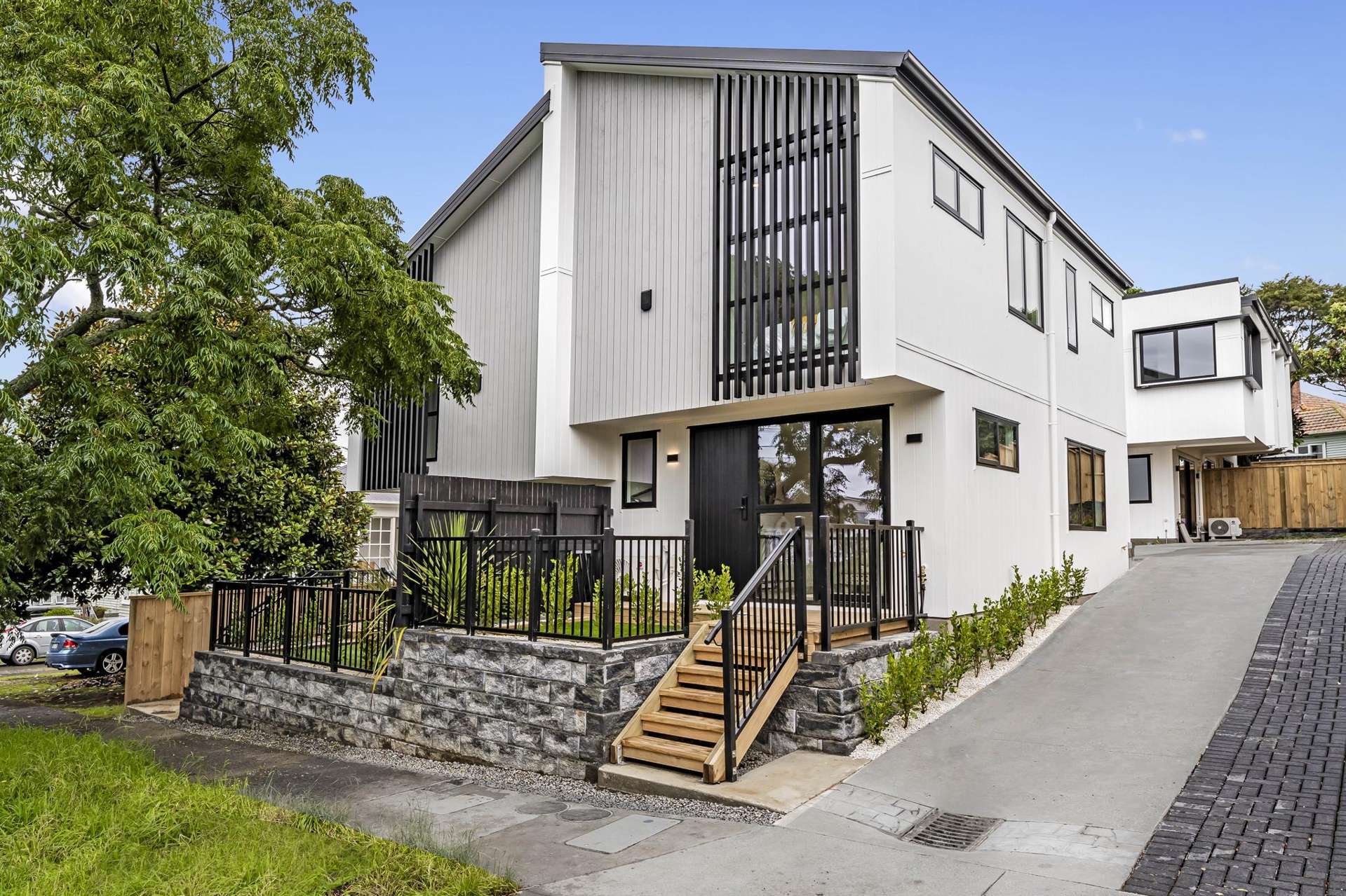 16 Moana Avenue One Tree Hill_0