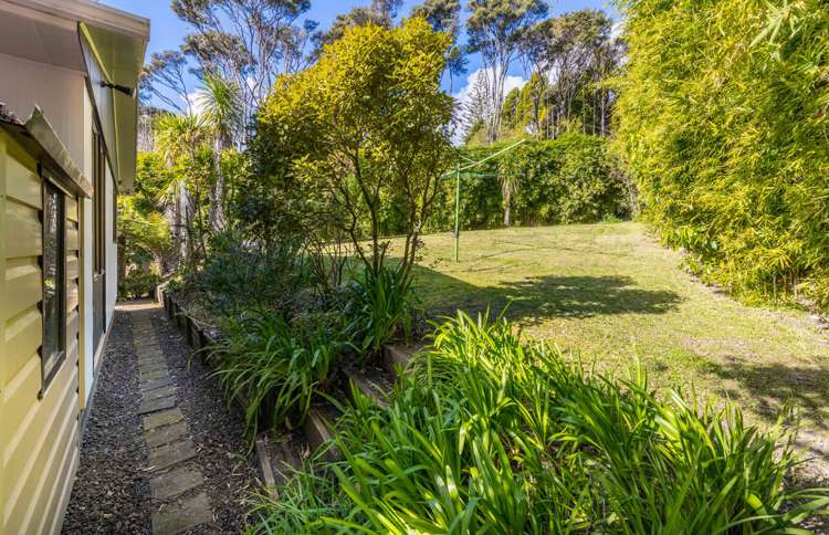 2/77 Woodfern Crescent Titirangi_13