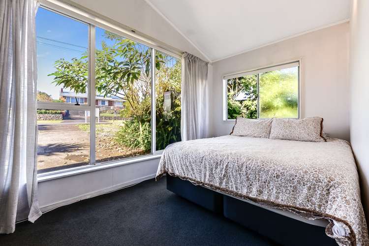 5 Thomson Avenue Dinsdale_5