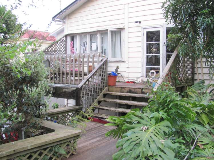 20 Kingsland Avenue 1703_13