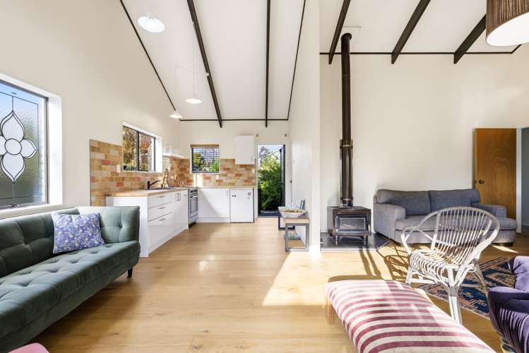 32 Charles Crescent Rainbow Point_7