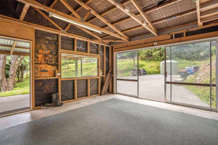 336 Moores Valley Road Wainuiomata_24