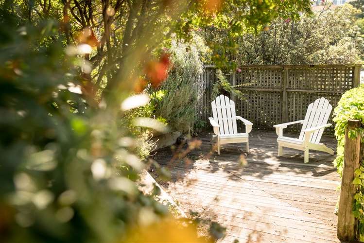 13 Hungerford Road Lyall Bay_16