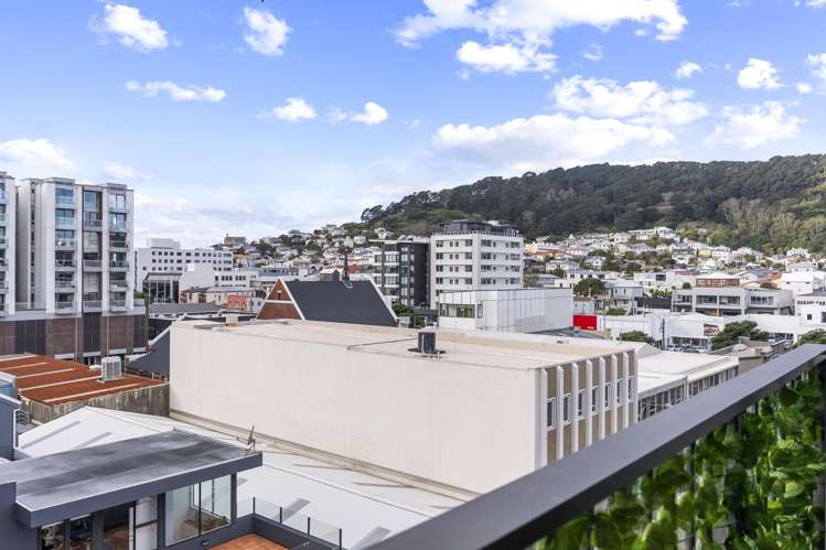 62/13 College Street Te Aro_10