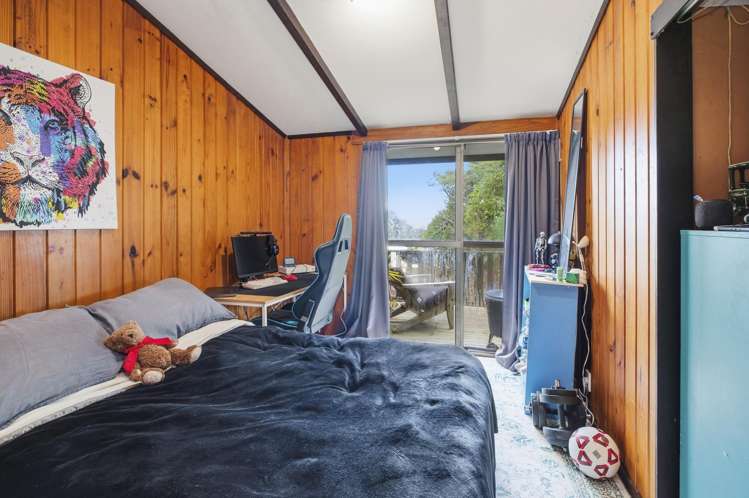 3 Lucy Road Waiomu_12