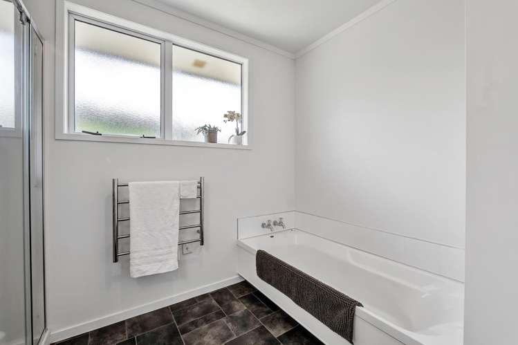 8 Shaldon Crescent Blagdon_16