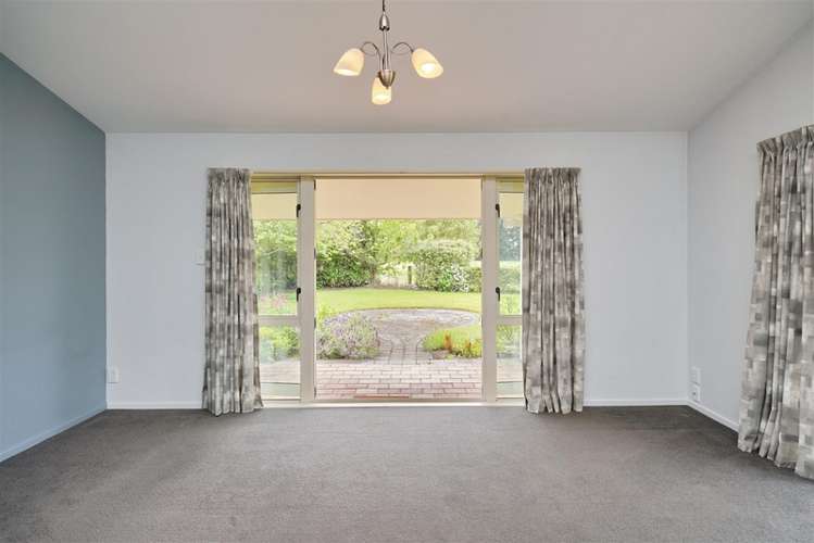 25 Jessons Road Harewood_21