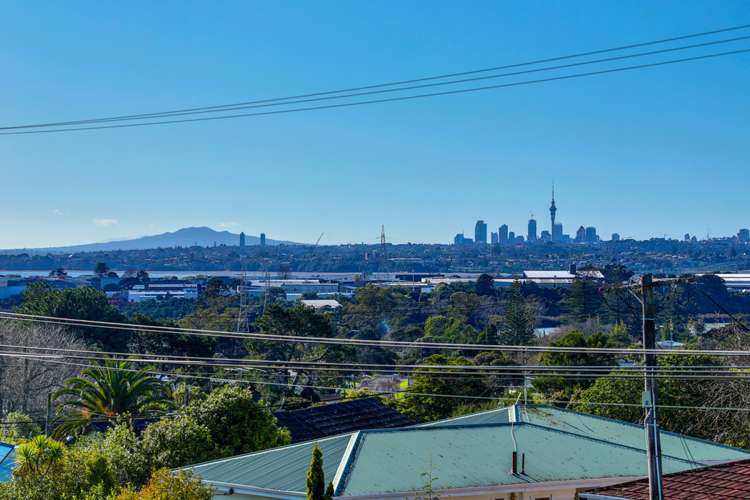 52a Tirimoana Road Te Atatu South_8