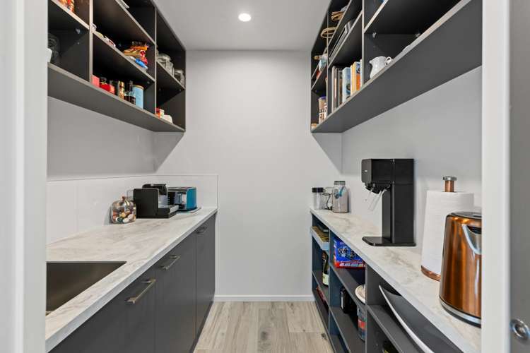 3 Picadilly Avenue_5