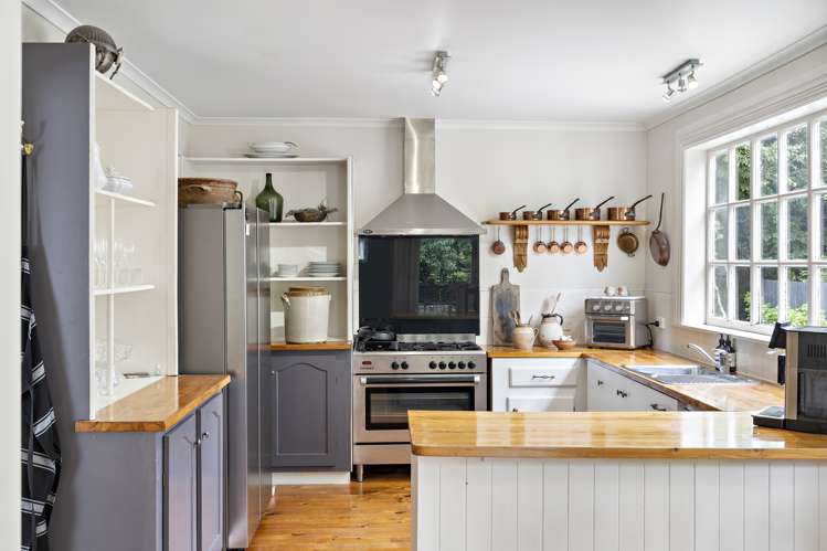 269 High Street North Carterton_9