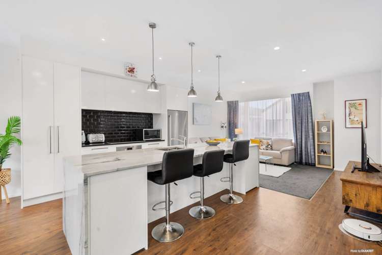 11 Watermill Lane Silverdale_9