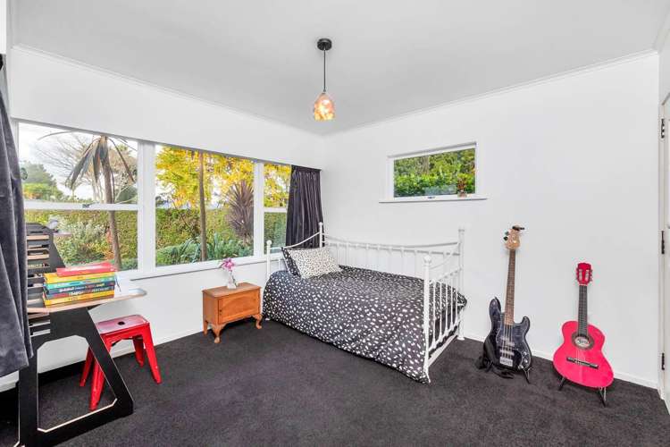 2 James Place Opaheke_12