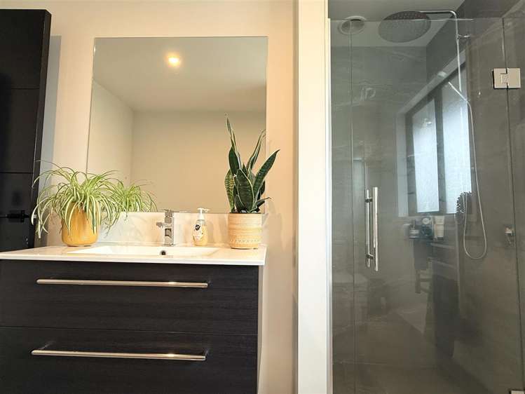 64 Blake Street Blaketown_8