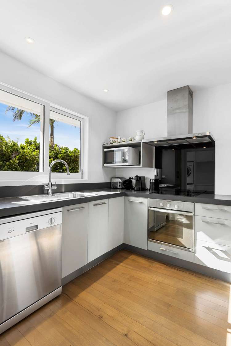 1/43 Raleigh Road Northcote_14