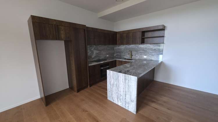 202/48 Esmonde Road_1