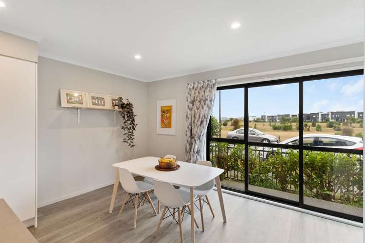 24 Tippet Crescent Wigram_7