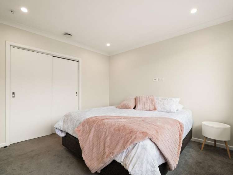 14 Elwyn Crescent Green Island_11