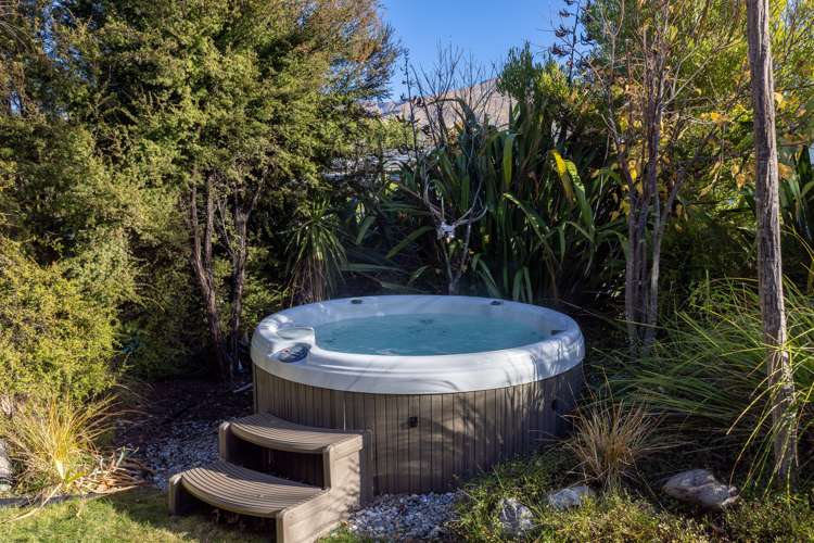 3 Baker Grove Wanaka_22