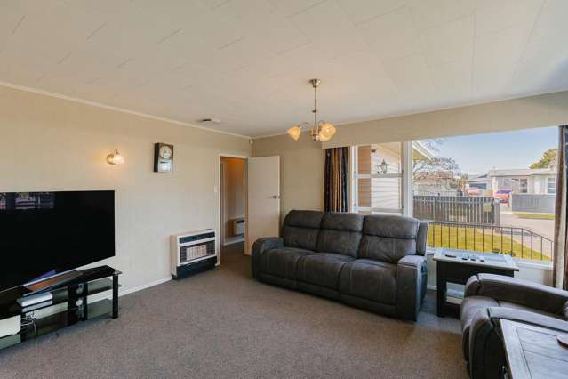 7 Lockhart Avenue Milson_4