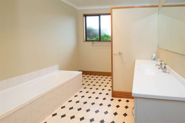 17 Robinson Street Rakaia_14