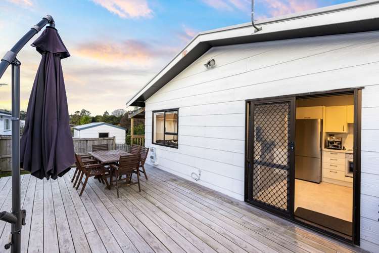 2/7 Eskdale Road Birkdale_16