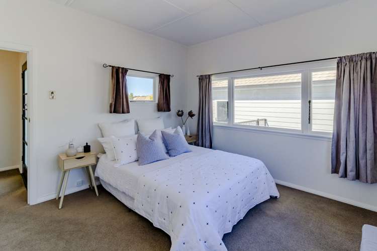 19 Flanders Avenue Onekawa_8