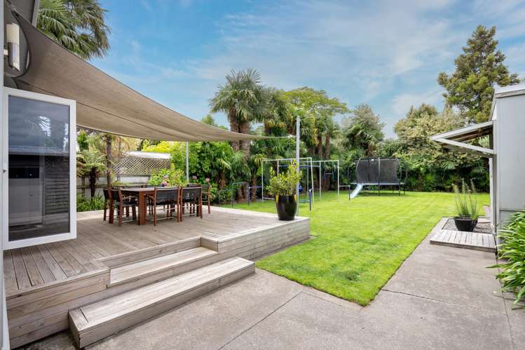 709 Avenue Road West Saint Leonards_1