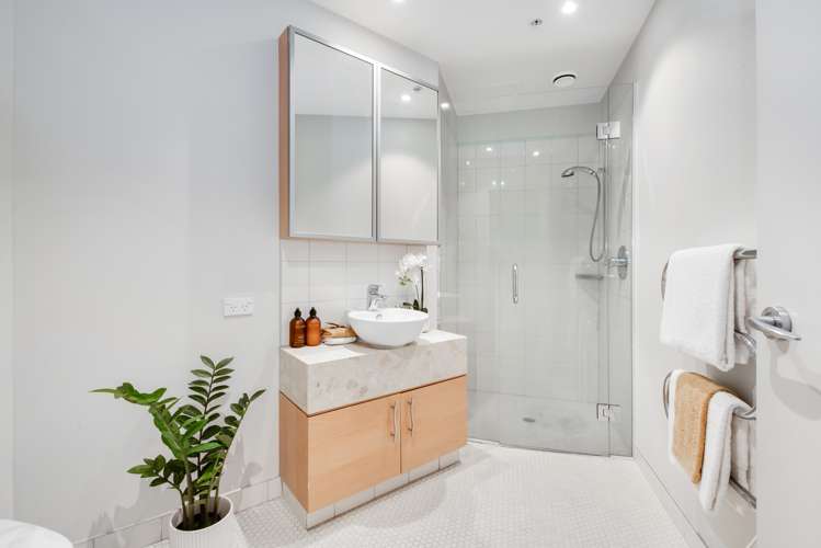 909/11 Tamariki Avenue Orewa_23