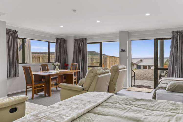 6 Turangitukua Terrace Whareroa_15