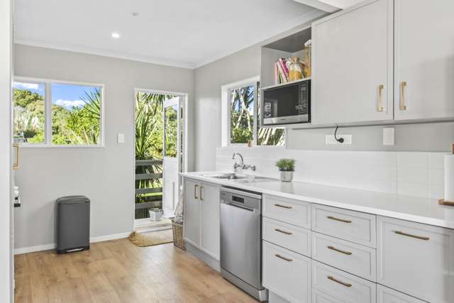 1297b Whangaparaoa Road Army Bay_4
