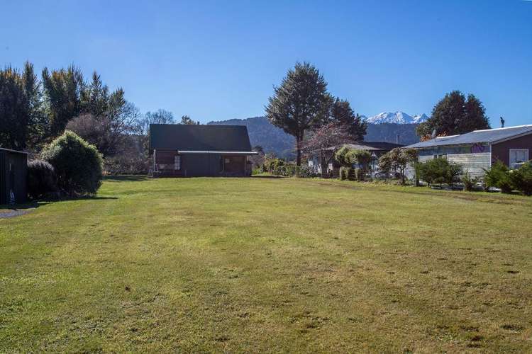 56 Burns Street Ohakune_35