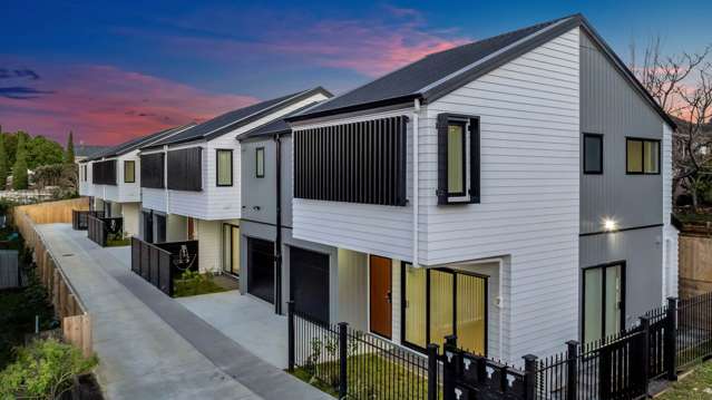 Vendors Say Sell – CCC & Title Issued, Move In...