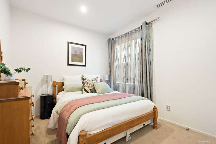 18 Ballindrait Drive Flat Bush_14