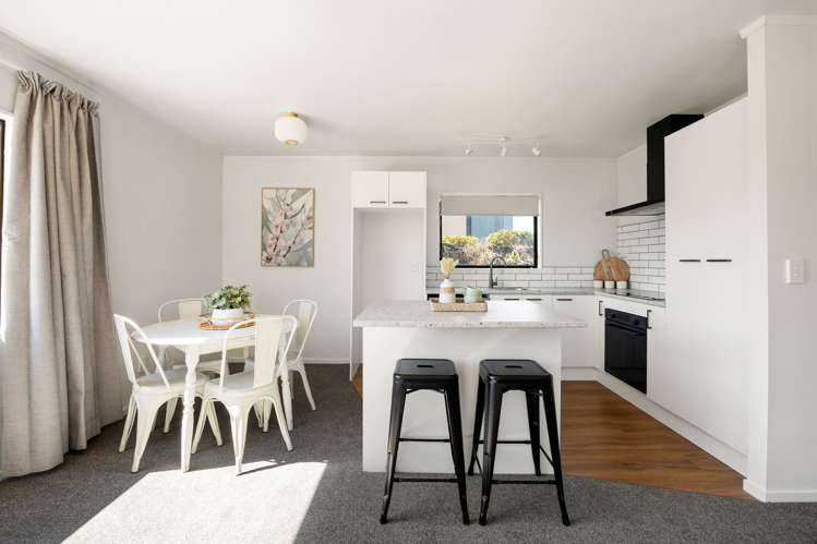 2B Hawk Street_2